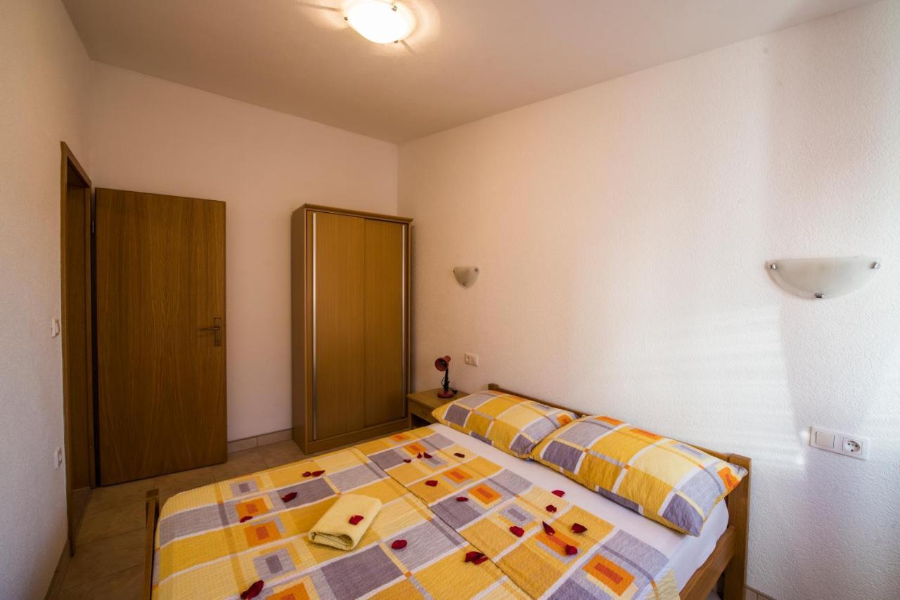 Apartmani Ivan Pisak Exterior photo
