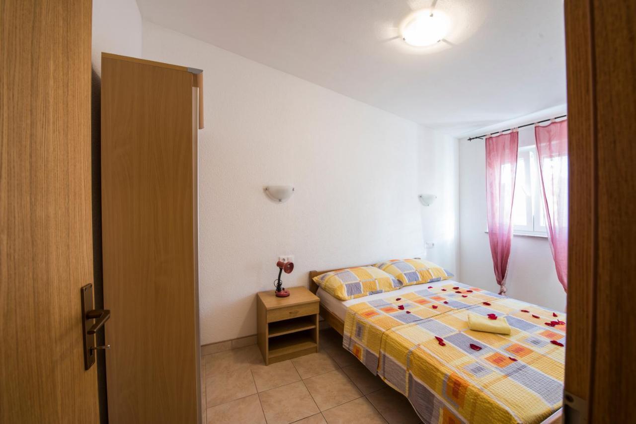 Apartmani Ivan Pisak Exterior photo